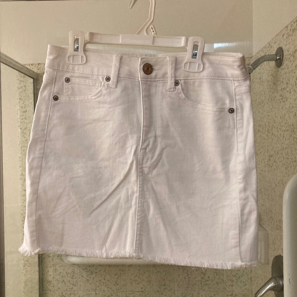 American Eagle White Denim Skirt